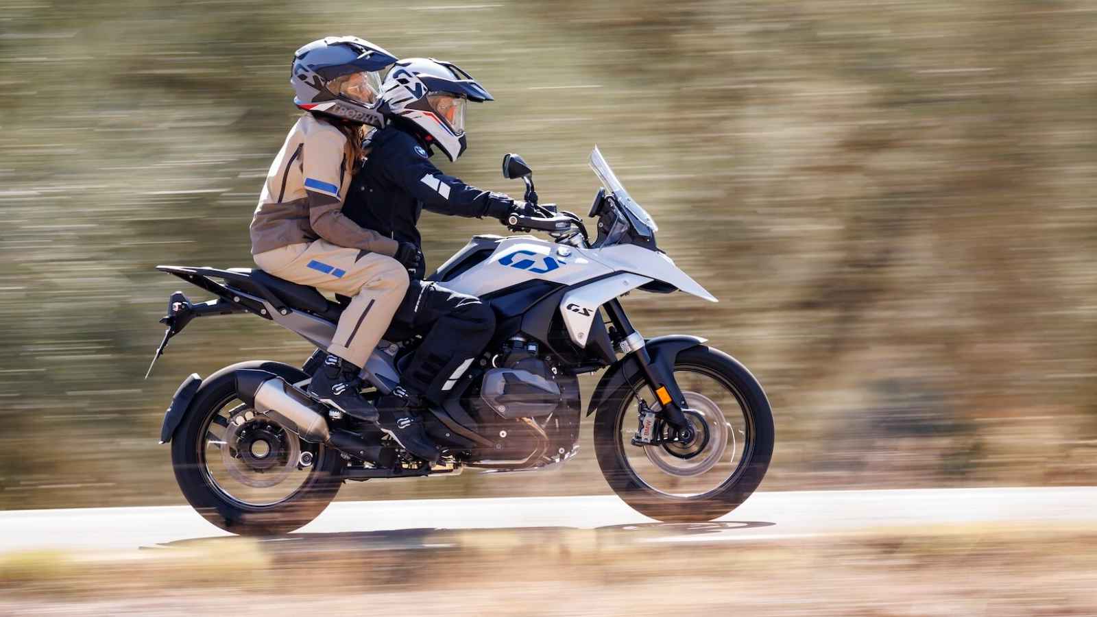 মোটরসাইকেলে জ্বালানি সাশ্রয়ে স্মার্ট রাইডিং কৌশল