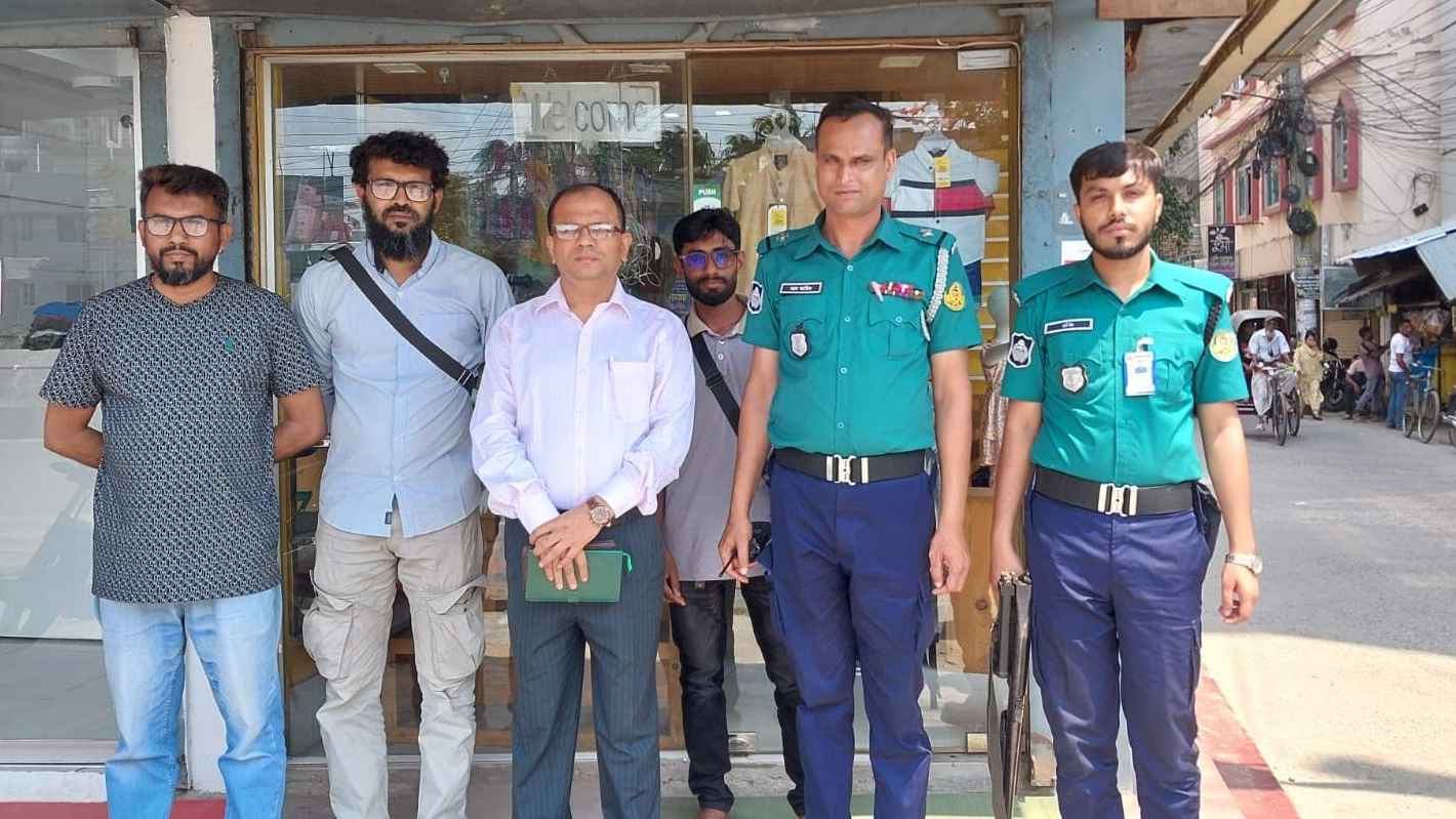 বিভিন্ন অভিযোগে খুলনায় ৯ প্রতিষ্ঠানকে জরিমানা