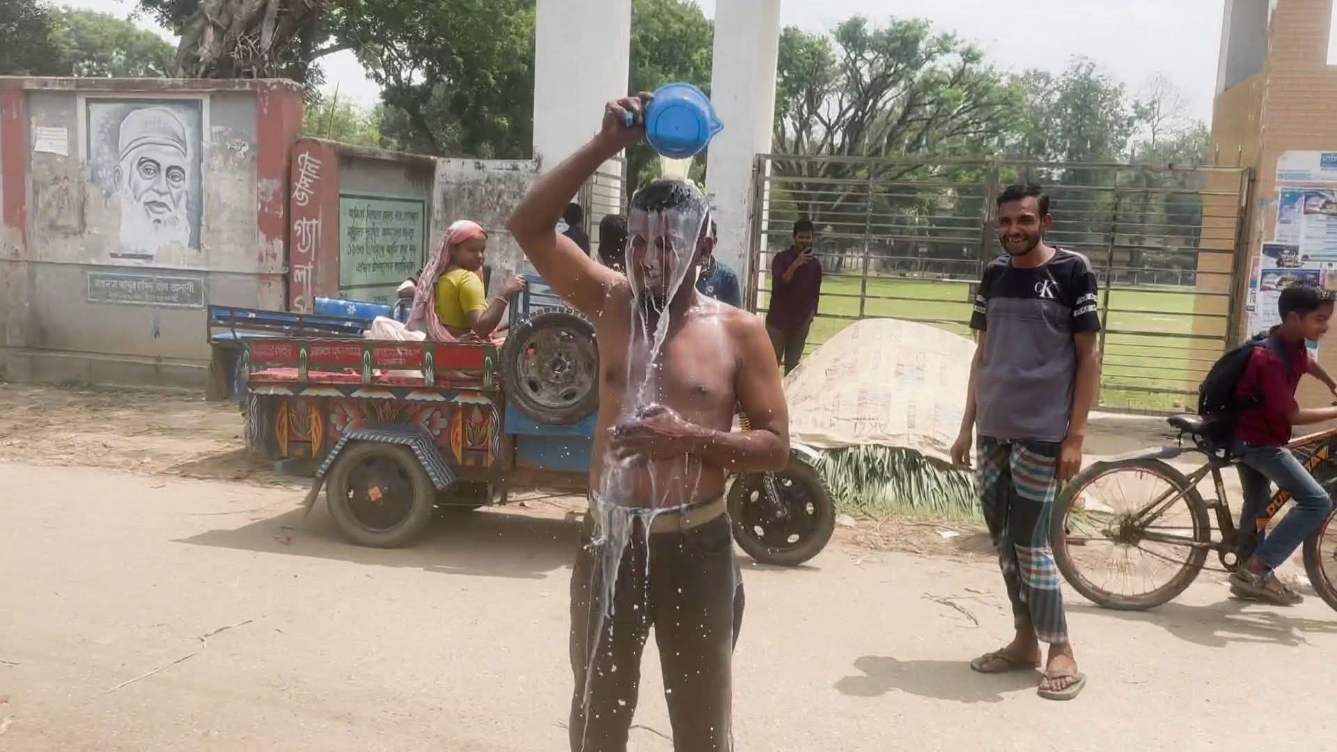 21a29f6f-afca-42d4-baa5-e51ba7b64858