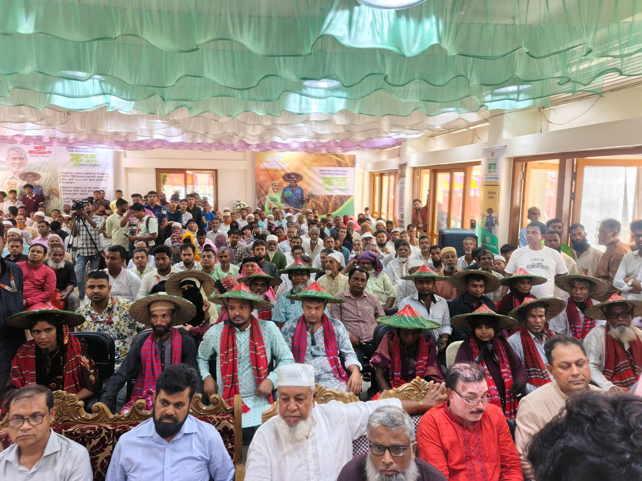 62e6d571-8591-4326-b2fb-a3e44cfb9f42 62e6d571-8591-4326-b2fb-a3e44cfb9f42