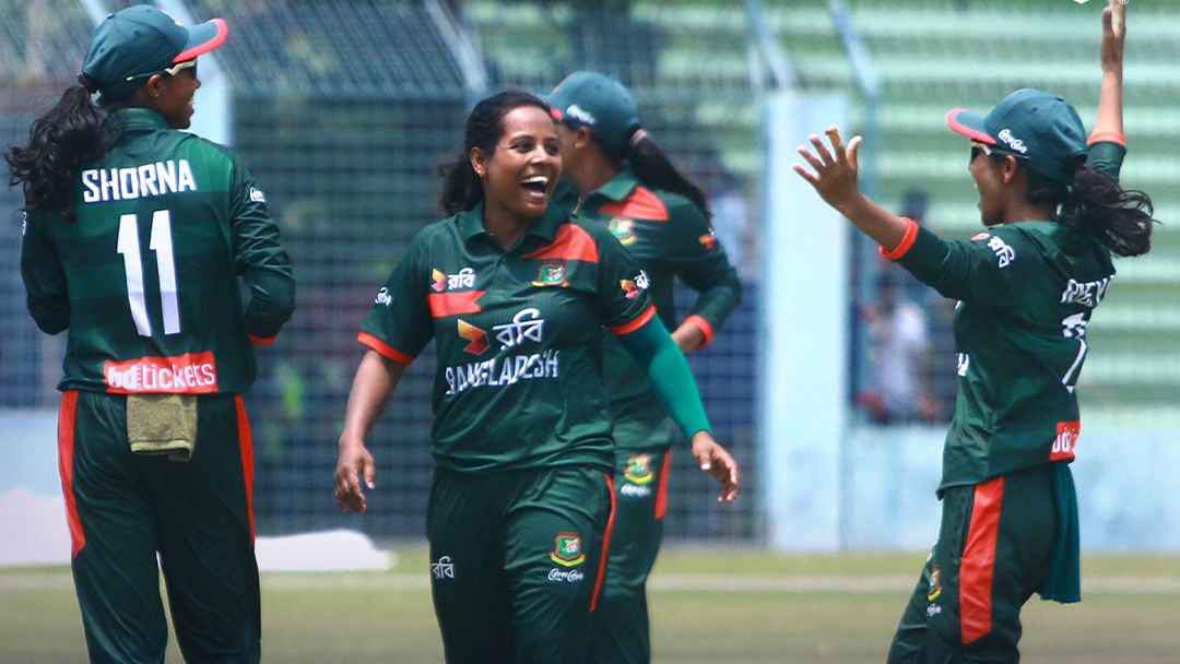 জয় পেতে ২০৬ চাই বাংলাদেশের