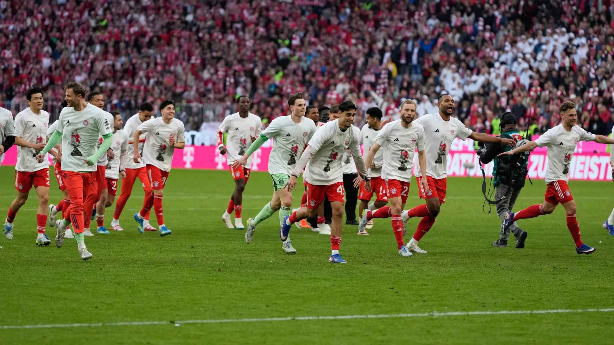 চার ম্যাচ হাতে রেখেই লিগ শিরোপা নিশ্চিত বায়ার্ন মিউনিখের