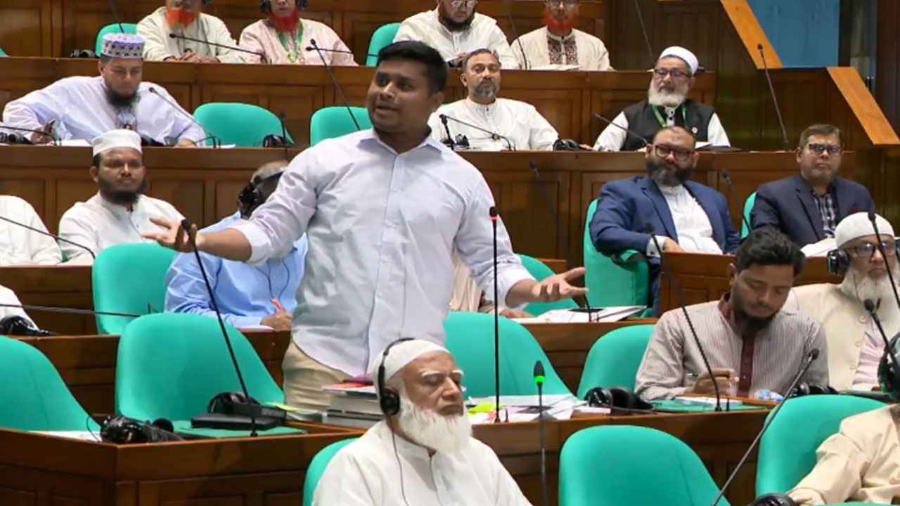 মিম বা কার্টুন শেয়ারের কারণে গ্রেফতার ইস্যুতে উত্তপ্ত সংসদ