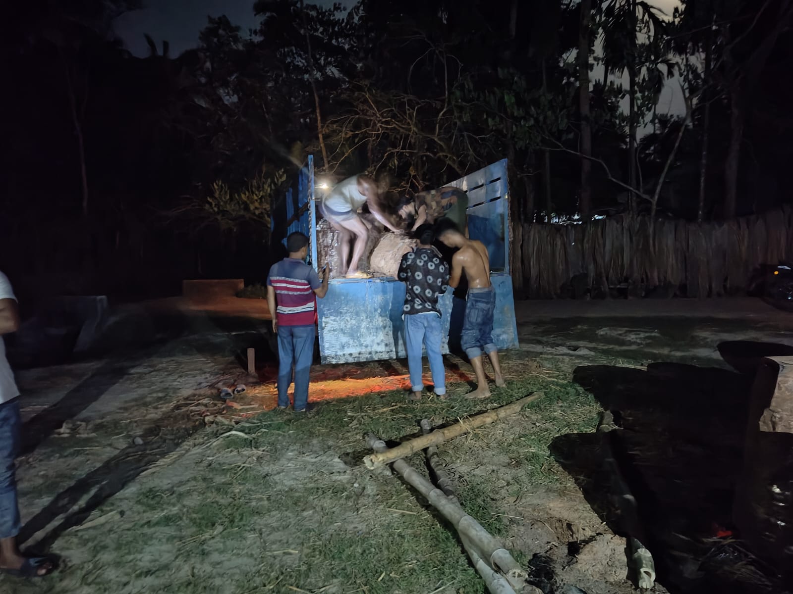 7bf23dc0-d9fa-424a-8593-81492714ad23 7bf23dc0-d9fa-424a-8593-81492714ad23