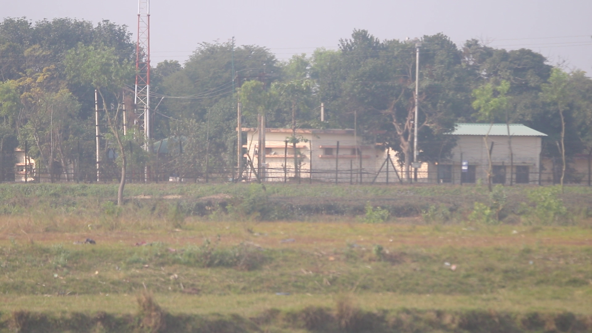 ঠাকুরগাঁওয়ে বিএসএফের হাতে বাংলাদেশি যুবক আটক
