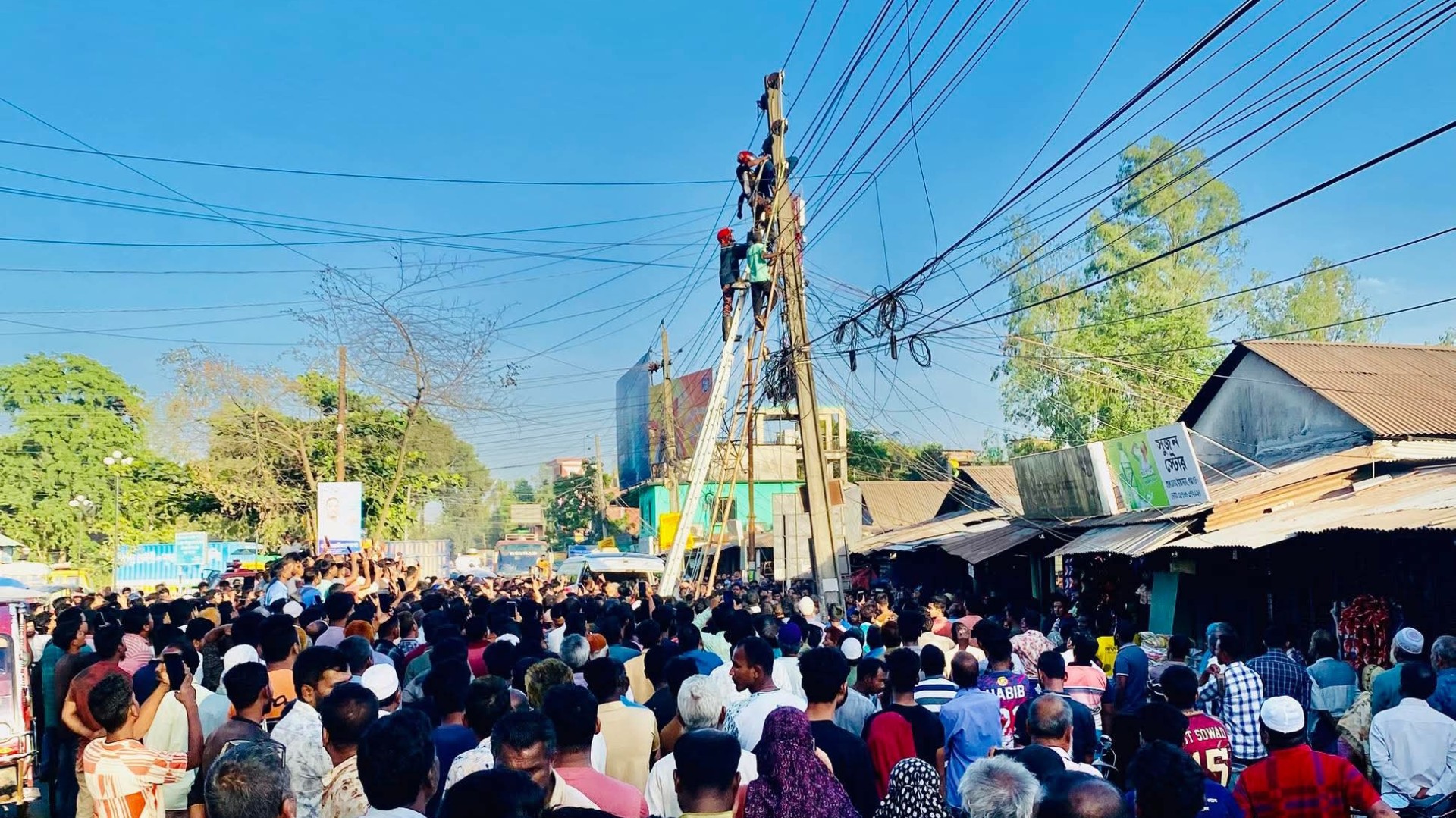 9b581100-bc0f-448a-b9a3-a812569796f1