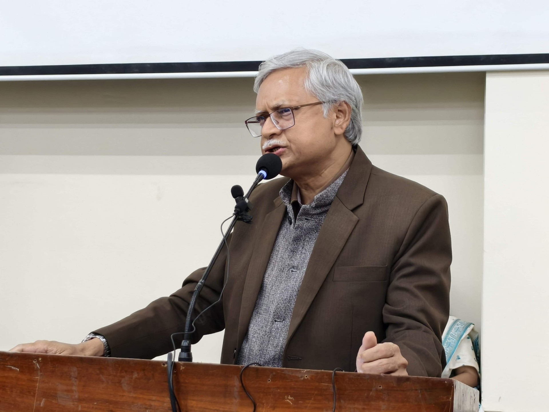 9d311f9b-734f-4abe-951b-5f206964ee4a