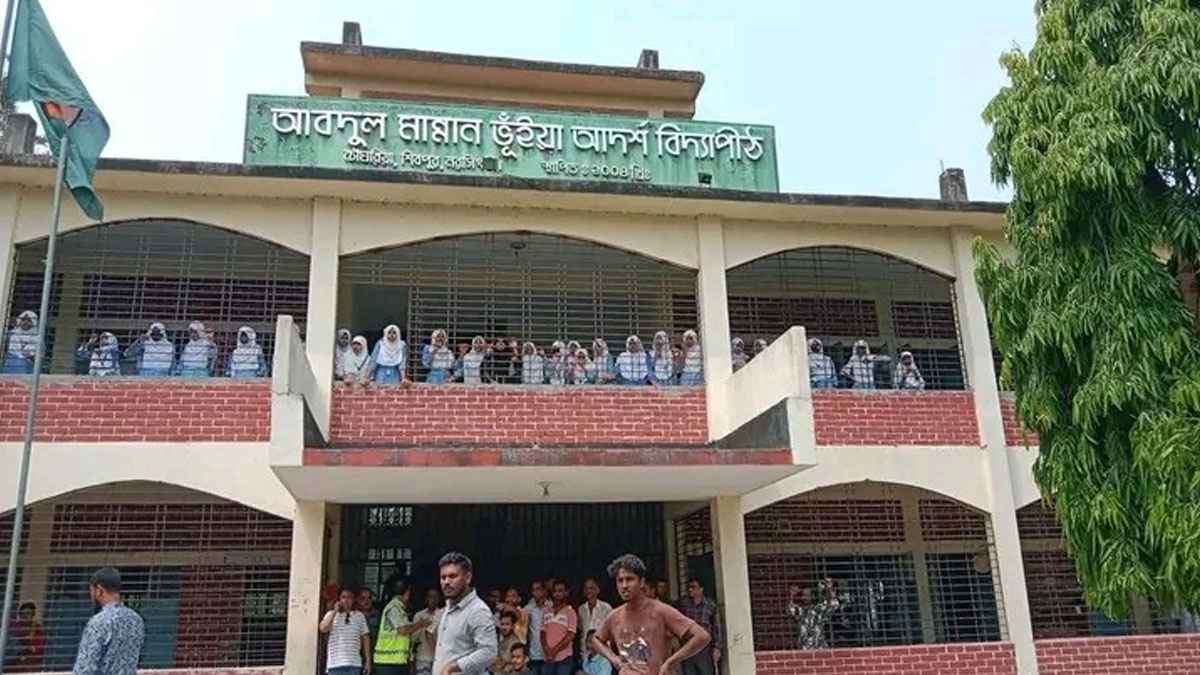 প্রাইভেট পড়াতে রাজি না হওয়ায় শিক্ষককে মারধর