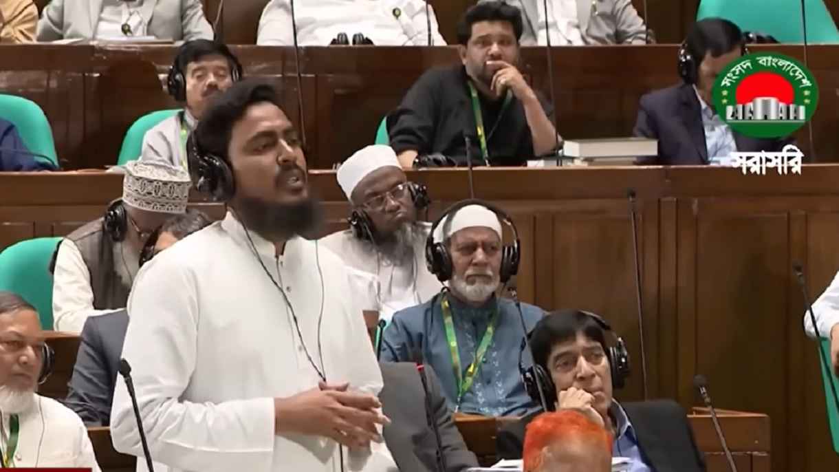 সরকার জ্বালানির দাম বাড়াবে না বলেও মাত্রাতিরিক্ত বাড়িয়েছে: আখতার