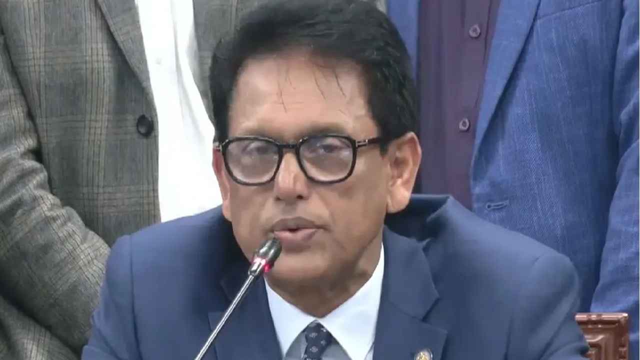 শিক্ষকদের জন্য পৃথক পে-স্কেল গঠনের প্রস্তাব শিক্ষামন্ত্রীর