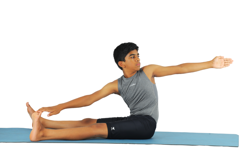 Gatyatmak-Meru-Vakrasana-Dynamic-Spinal-Twist-1024x683