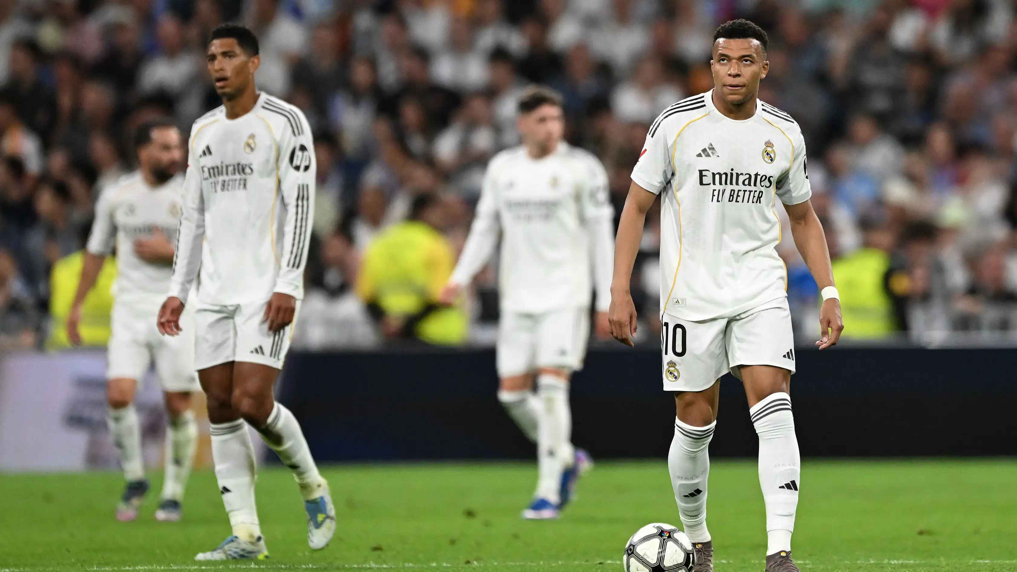 ফের ড্রয়ে শিরোপার দৌড়ে বড় ধাক্কা রিয়াল মাদ্রিদের