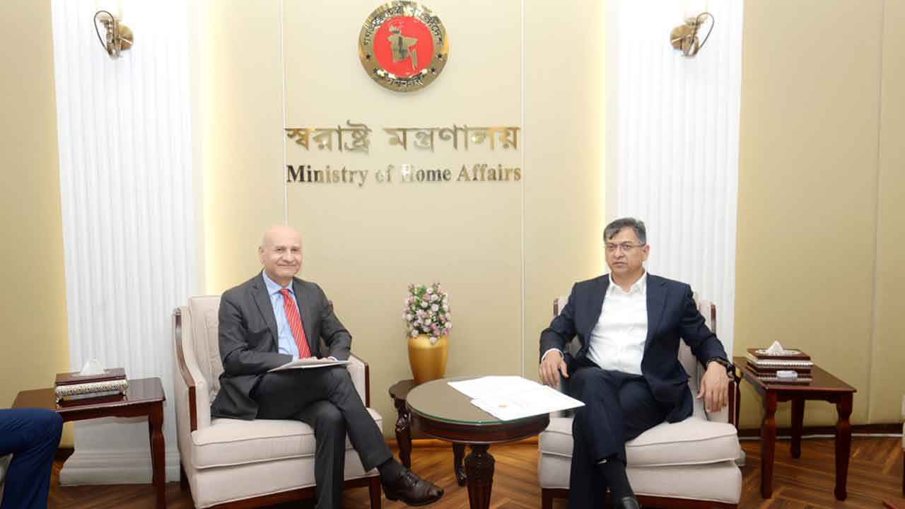 ‘নিরাপদ অভিবাসন নিশ্চিতে ইতালির সঙ্গে কাজ করছে বাংলাদেশ’