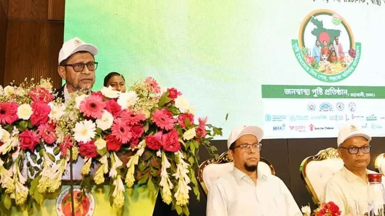 ‘মায়ের দুধের বিকল্প নেই, শিশুর শারীরিক ও মানসিক বিকাশে অনন্য’