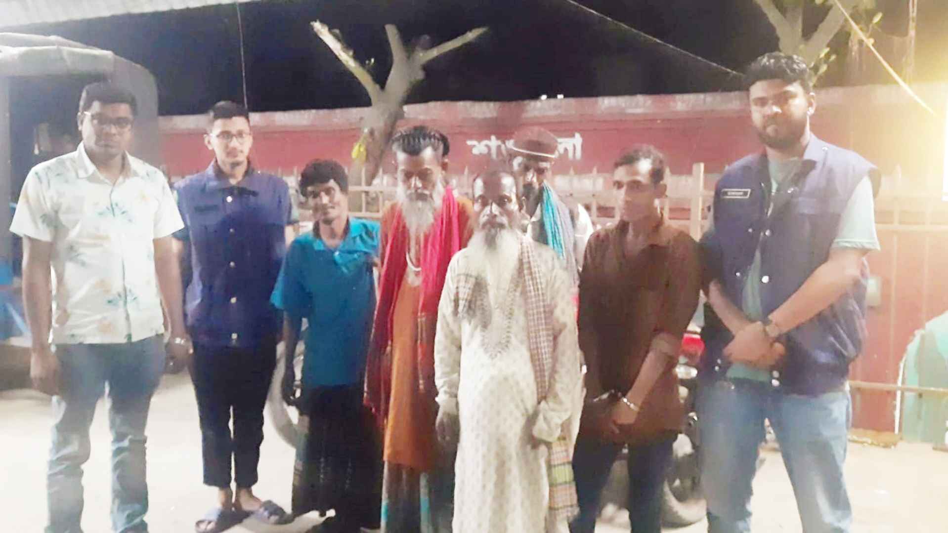 শায়েস্তাগঞ্জ জংশনে মোবাইল চুরি ও মাদকবিরোধী অভিযানে আটক ১০