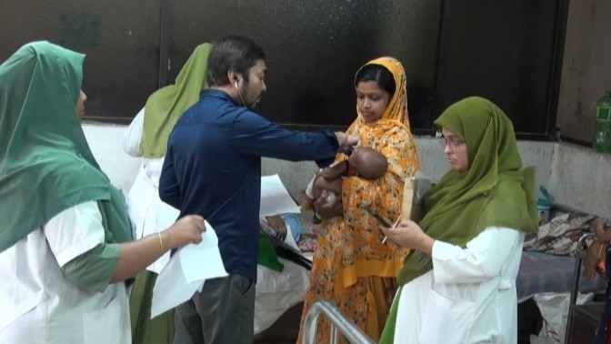 চাঁপাইনবাবগঞ্জে আশঙ্কাজনক হারে বাড়ছে হামের সংক্রমণ