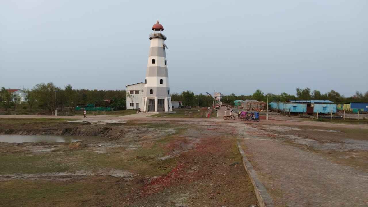 ভাসানচর নিয়ে ভূমি মন্ত্রণালয়ের পদক্ষেপের বৈধতা চ্যালেঞ্জ করে রুল