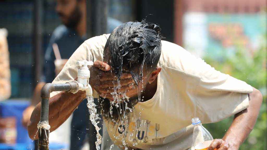 এবার গরমে পুড়বে দেশ: এপ্রিল থেকে জুনের মধ্যে তীব্র তাপপ্রবাহের শঙ্কা