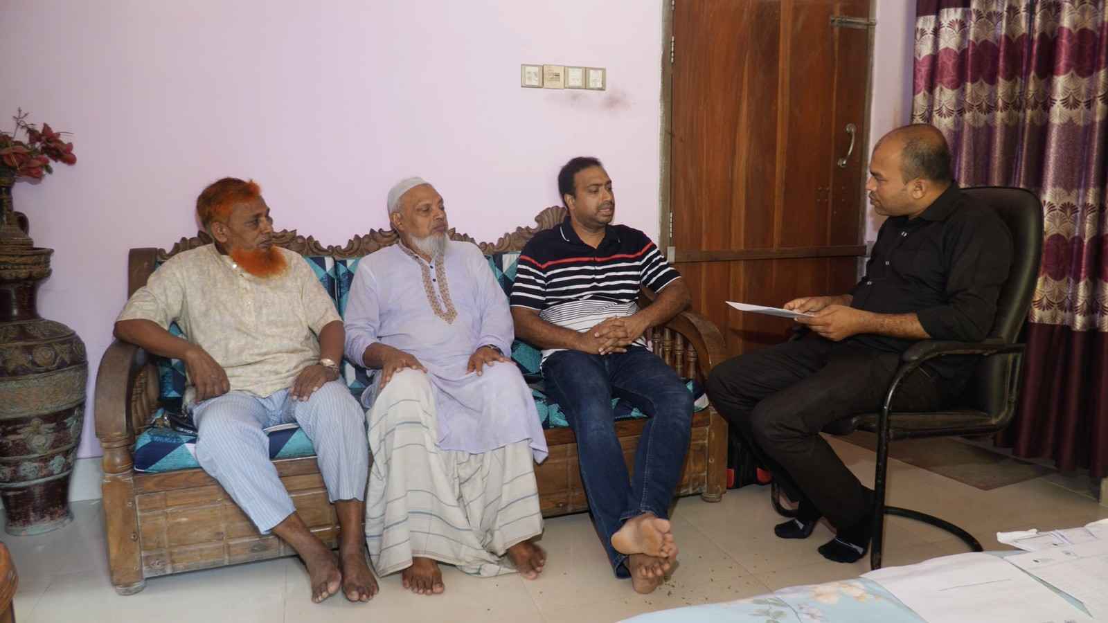 পাওনা টাকা ফেরত পেতে মামলা করায় দুই ভাইকে অপহরণ, মুক্তিপণ দিয়ে মুক্তি