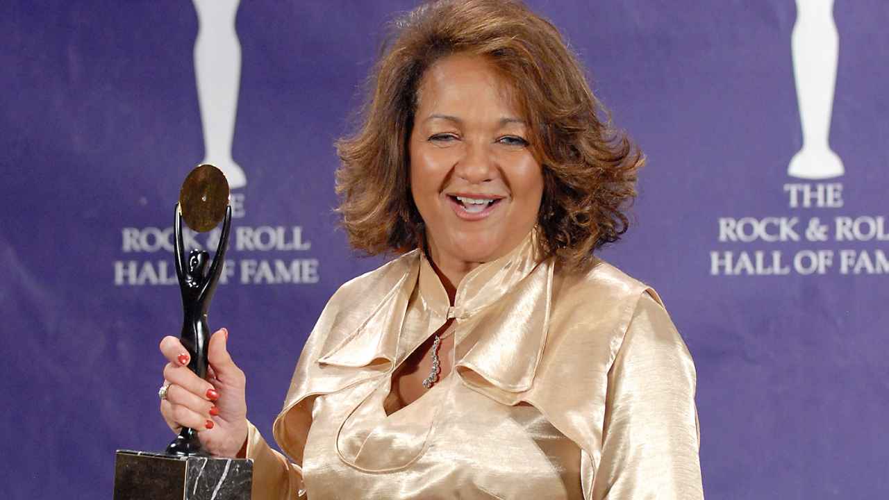 ৮০ বছর চলে গেলেন কিংবদন্তি ব্যান্ড তারকার 