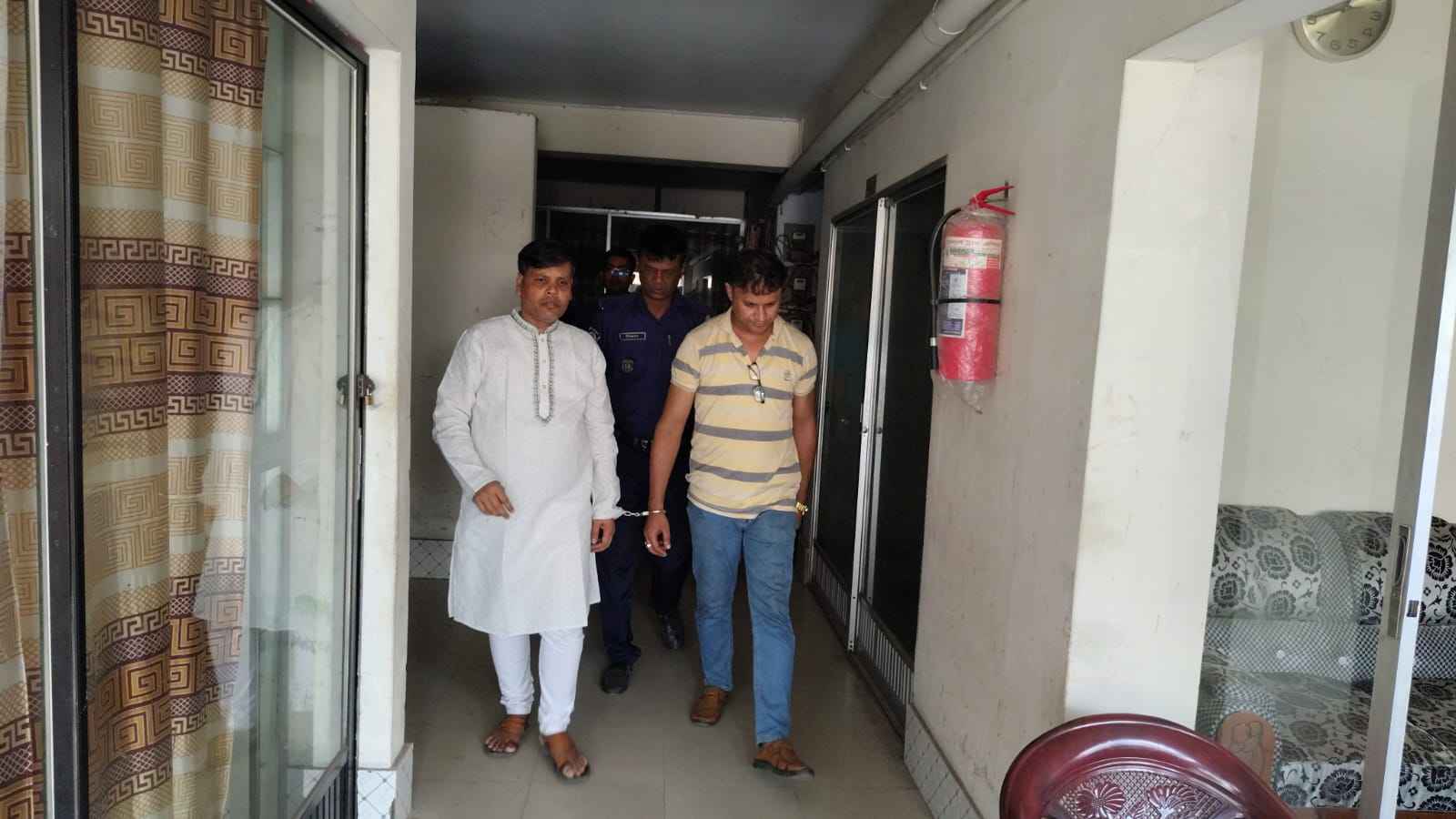 মঠবাড়িয়ায় ক্লিনিকে অভিযান, দুইজনের কারাদণ্ড