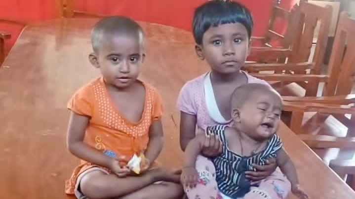 অভাবের তাড়নায় ইউনিয়ন পরিষদে ৩ শিশু সন্তান রেখে উধাও মা