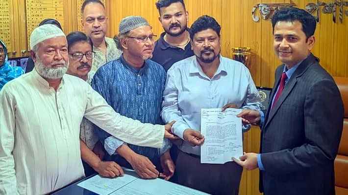 ঈদ পর্যন্ত স্বাভাবিক নিয়মে মার্কেট-শপিংমল খোলা রাখার দাবি ব্যবসায়ীদের