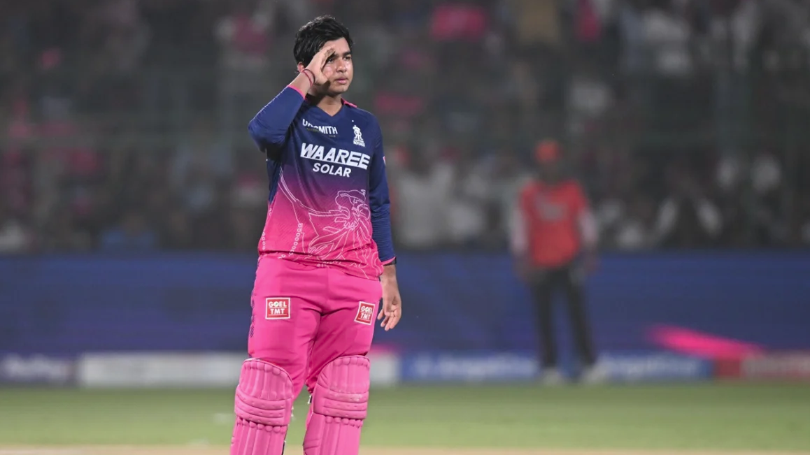 ৩৬ বলের সেঞ্চুরিতে সূর্যবংশীর যত রেকর্ড