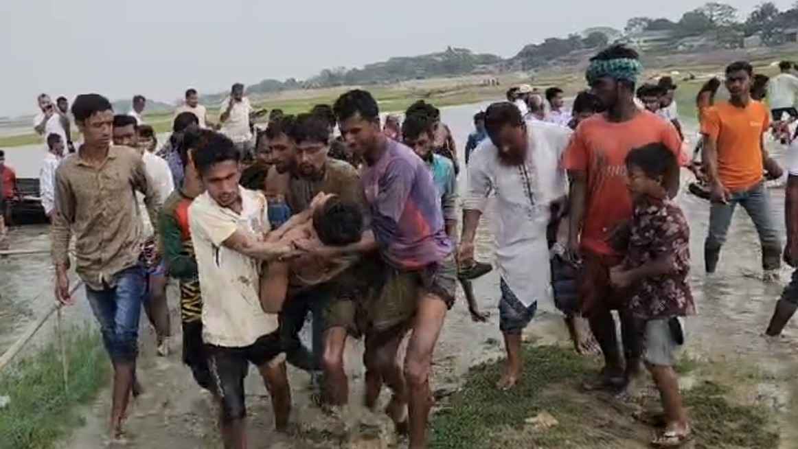 সুনামগঞ্জে হাওরের বাঁধ কাটতে গিয়ে মাঠি চাপা পড়ে কৃষকের মৃত্যু