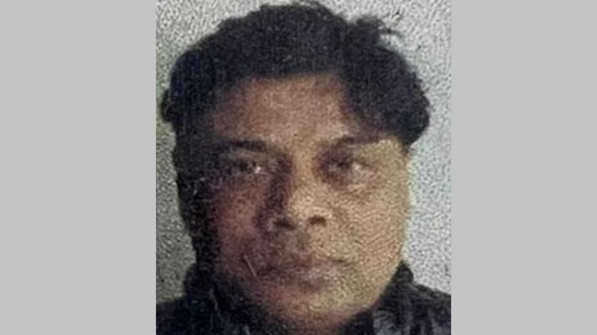 নিউমার্কেট এলাকায় গুলিতে নিহত ব্যক্তির পরিচয় মিলেছে