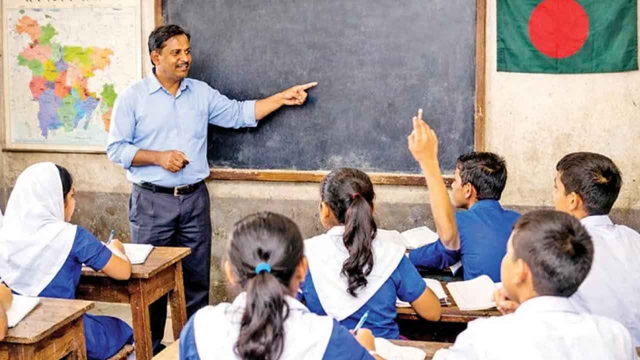 অবসরপ্রাপ্ত শিক্ষকরা পুনরায় নিয়োগ পাবেন, তালিকার নির্দেশ