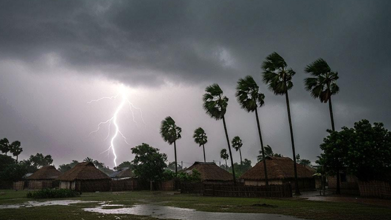 দেশের অধিকাংশ এলাকায় ঝড়-বৃষ্টি, বজ্রপাতের শঙ্কা