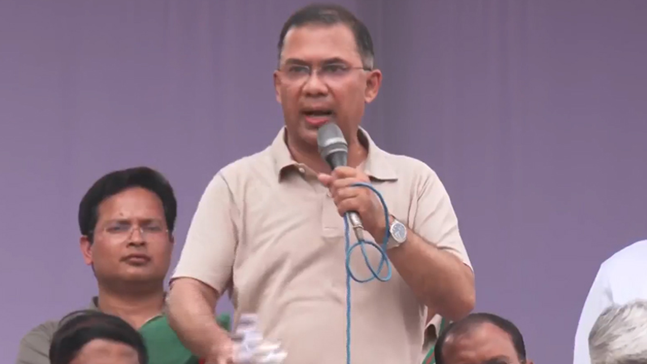 উলশী খাল পুনঃখনন কর্মসূচিতে প্রধানমন্ত্রী