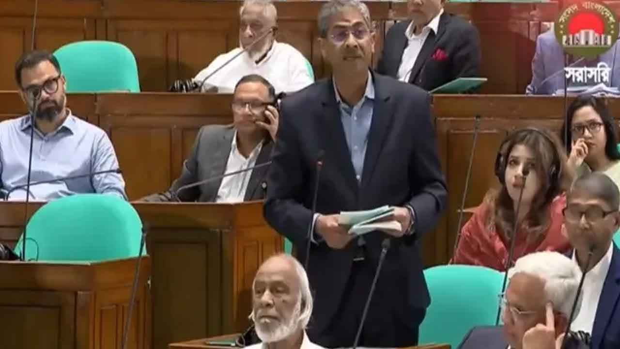 পদ্মা ব্যারেজ নির্মাণে অগ্রাধিকার দিচ্ছে সরকার: পানিসম্পদ মন্ত্রী