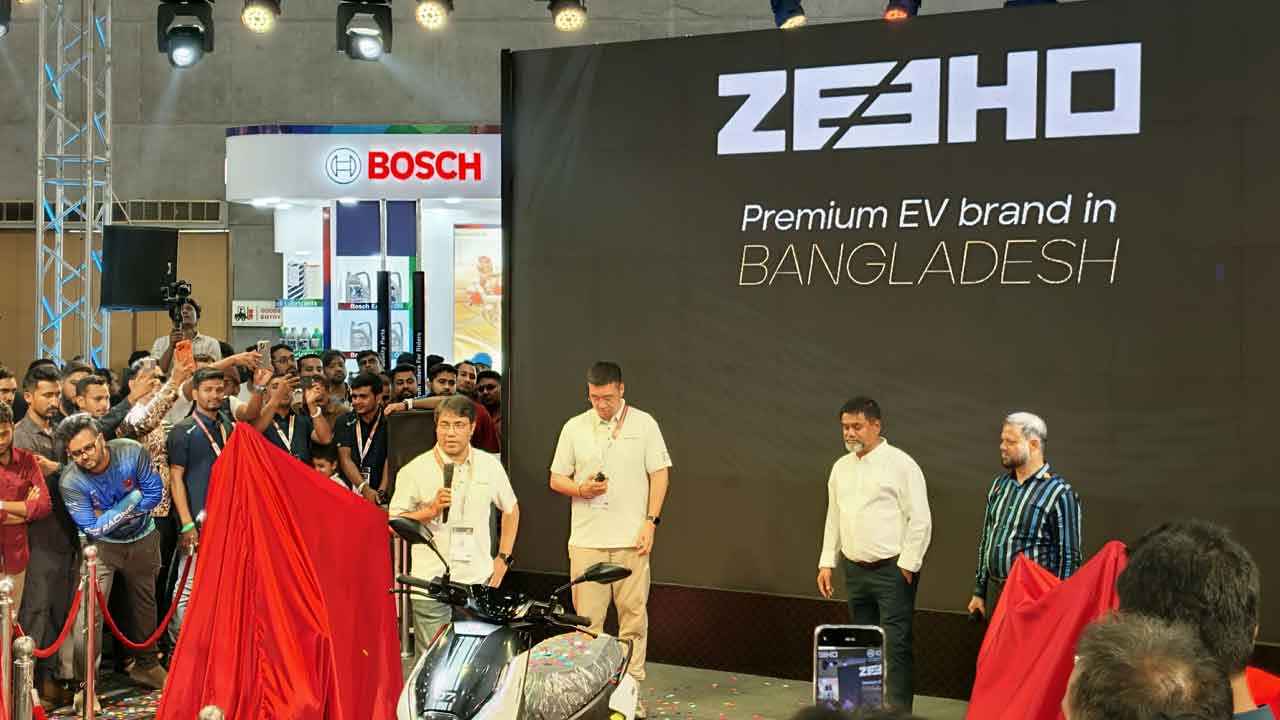 ​ঢাকা বাইক শো: নতুন চমক হিসেবে ই-বাইক ব্র্যান্ড ‘জিহো’র যাত্রা শুরু