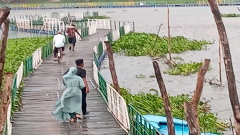 a93225e7-0358-4448-bad7-16d61273739e