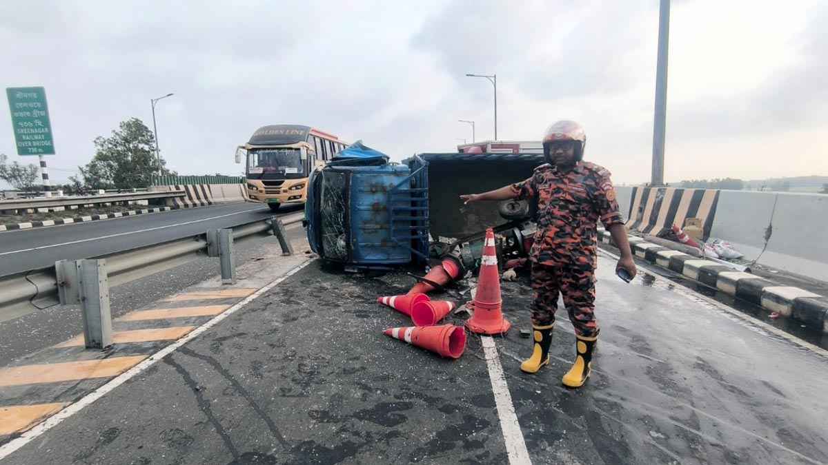 মুন্সিগঞ্জে সড়ক দুর্ঘটনায় নিহত ১