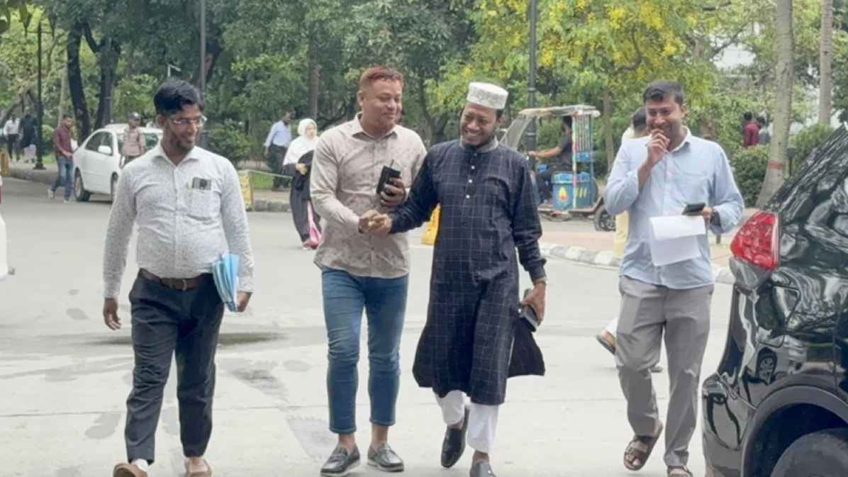 হাইকোর্টে আগাম জামিন পেলেন আমির হামজা