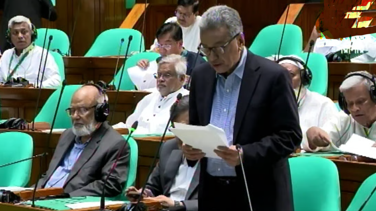 জনগণের আস্থা পুনর্গঠন এখন বড় চ্যালেঞ্জ: অর্থ ও পরিকল্পনামন্ত্রী 