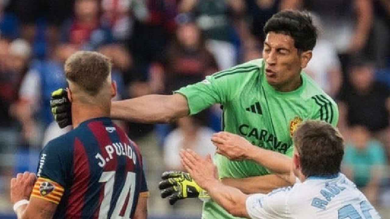 ১৩ ম্যাচ নিষিদ্ধ আর্জেন্টাইন গোলরক্ষক