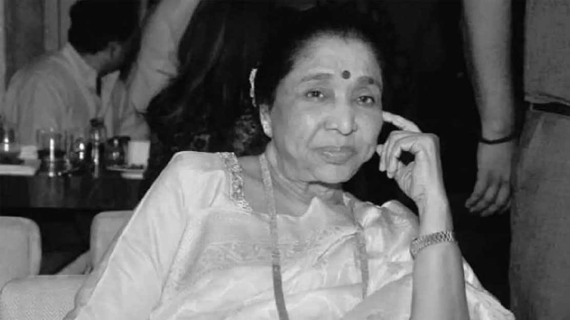 অসম প্রেম, স্বামীর ঘরে নির্যাতন, সন্তান পেটে শ্বশুরবাড়ি ছাড়েন আশা