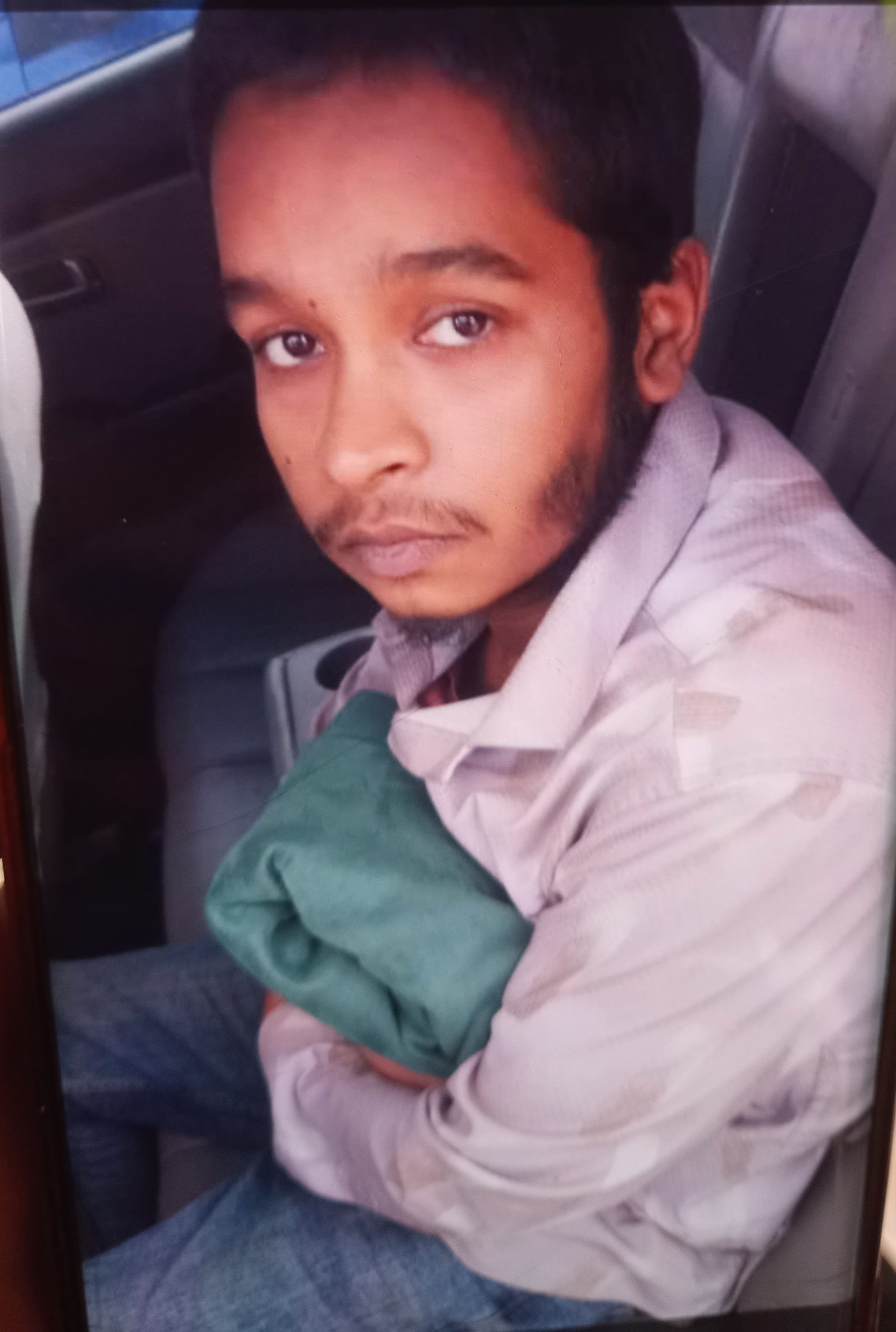 b2edf073-ae69-4127-8c74-9487aa3e0442