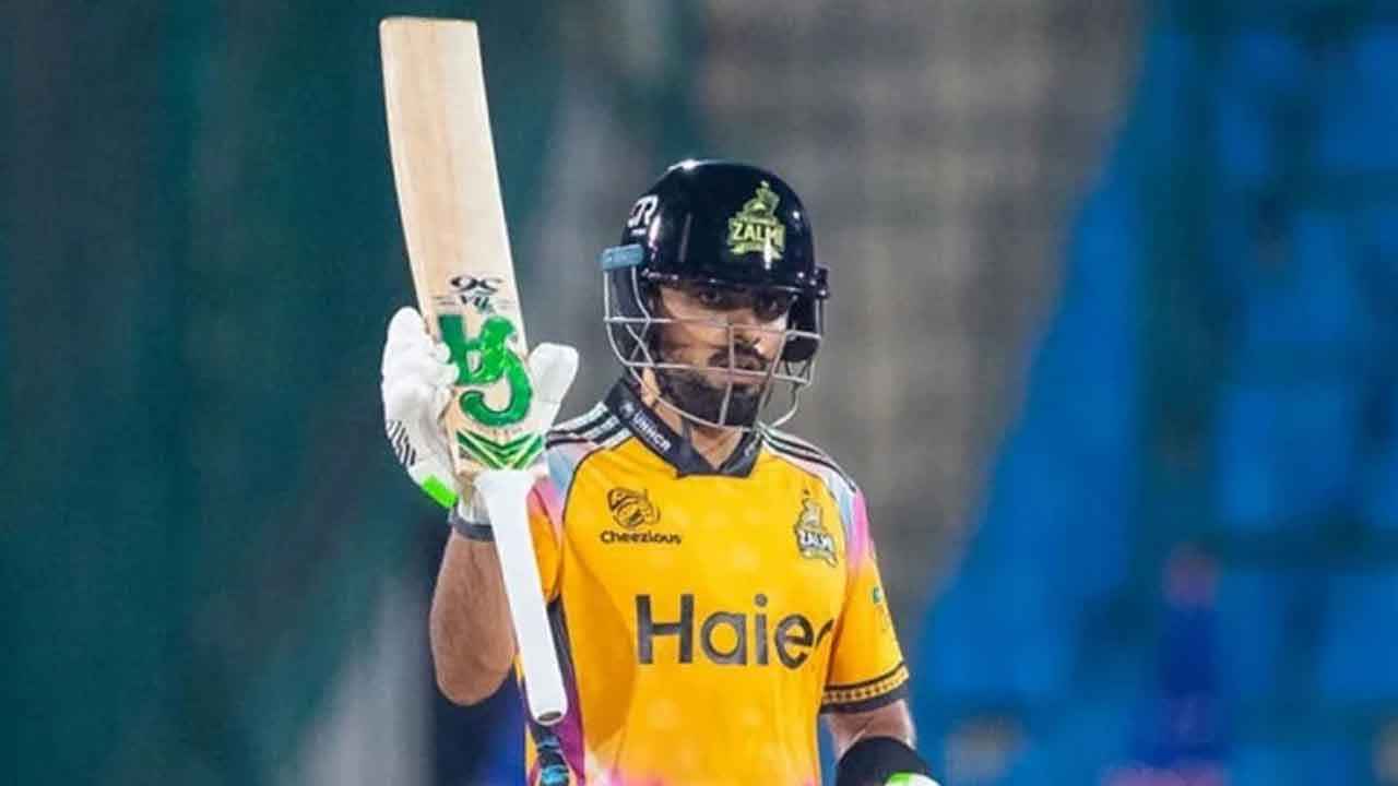 বাবরের ফিফটির সেঞ্চুরি