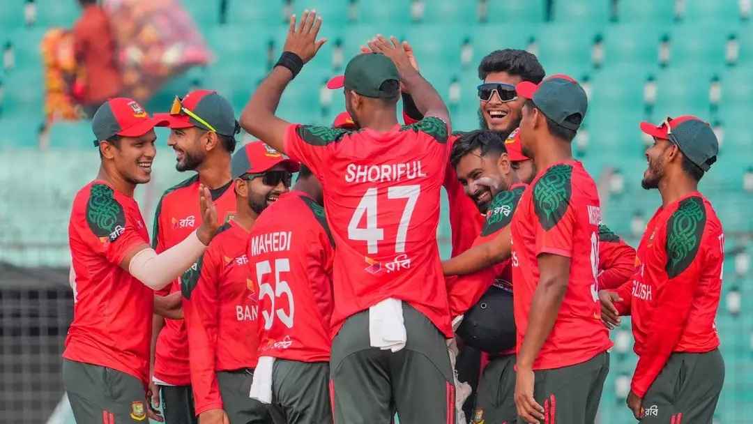 তারকা পেসারদের বদলে যে কারণে দলে নতুন মুখ 