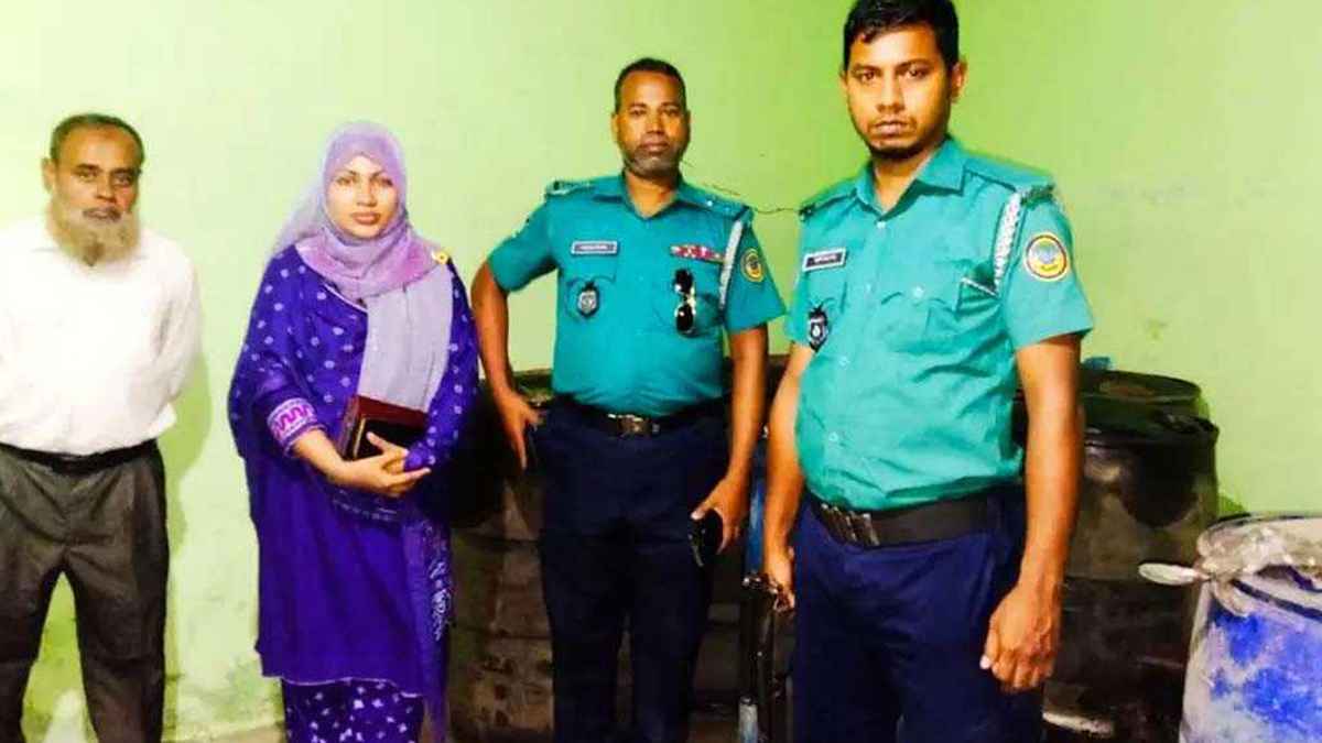 বরিশালে ২৬০০ লিটার ডিজেল জব্দ, ব্যবসায়ীকে জরিমানা