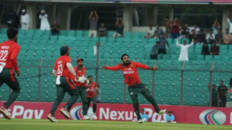 সাগরিকায় বাংলাদেশকে চ্যালেঞ্জিং লক্ষ্য ছুঁড়ে দিল কিউইরা