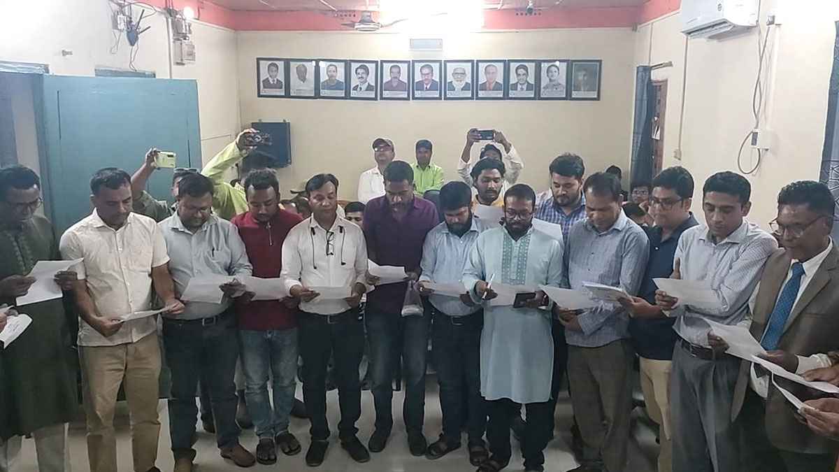 নীলফামারী প্রেসক্লাবের নবনির্বাচিত কমিটির শপথ গ্রহণ অনুষ্ঠিত