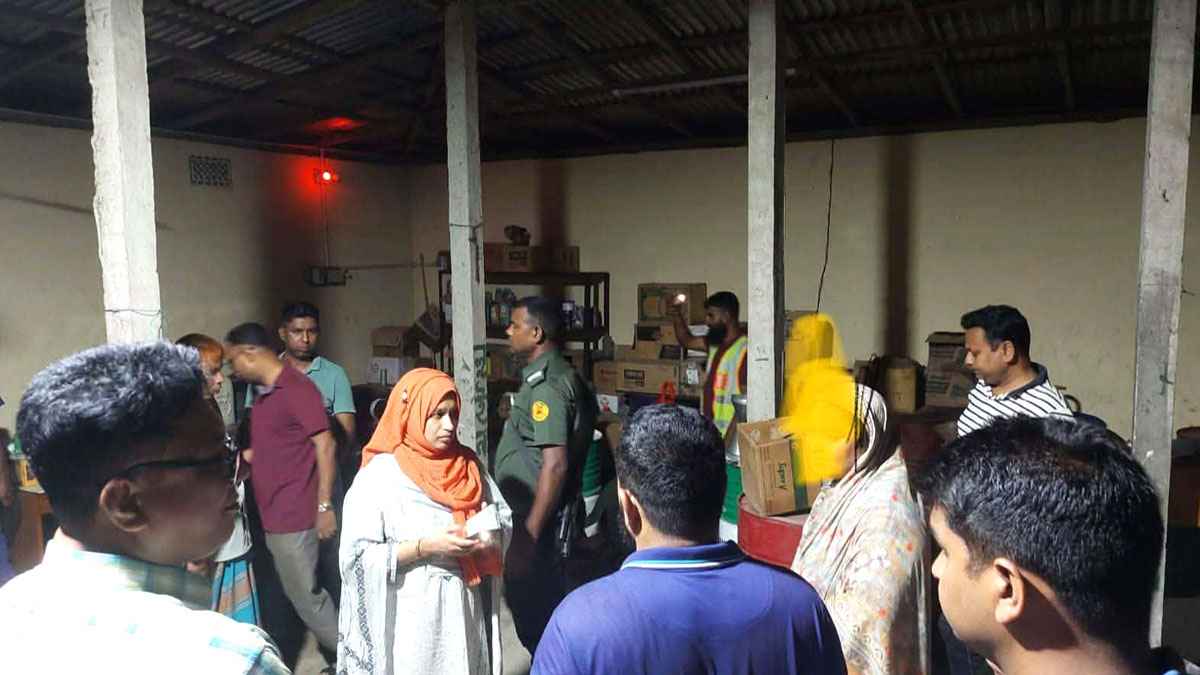 বগুড়ায় জব্দকৃত চার হাজার লিটার ডিজেল ন্যায্যমূল্যে বিক্রি