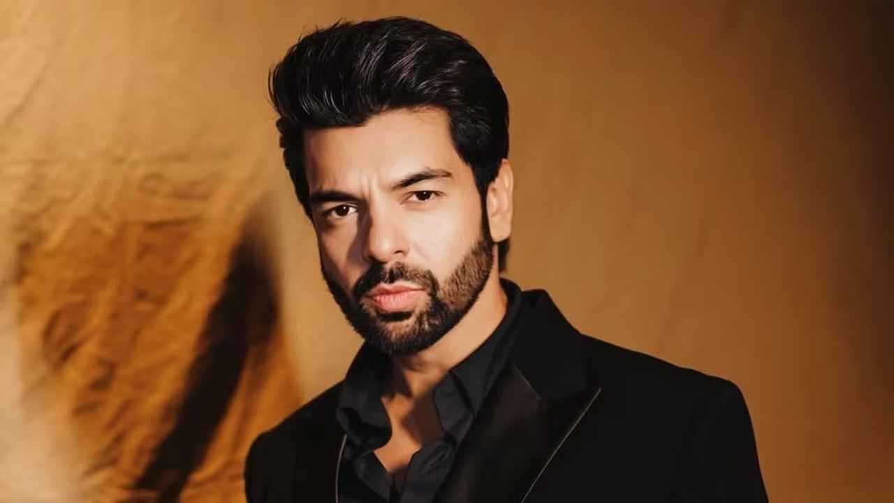 অভিনেতার বাড়ি থেকে ৫ লাখ রুপি ও হীরার গয়না চুরি