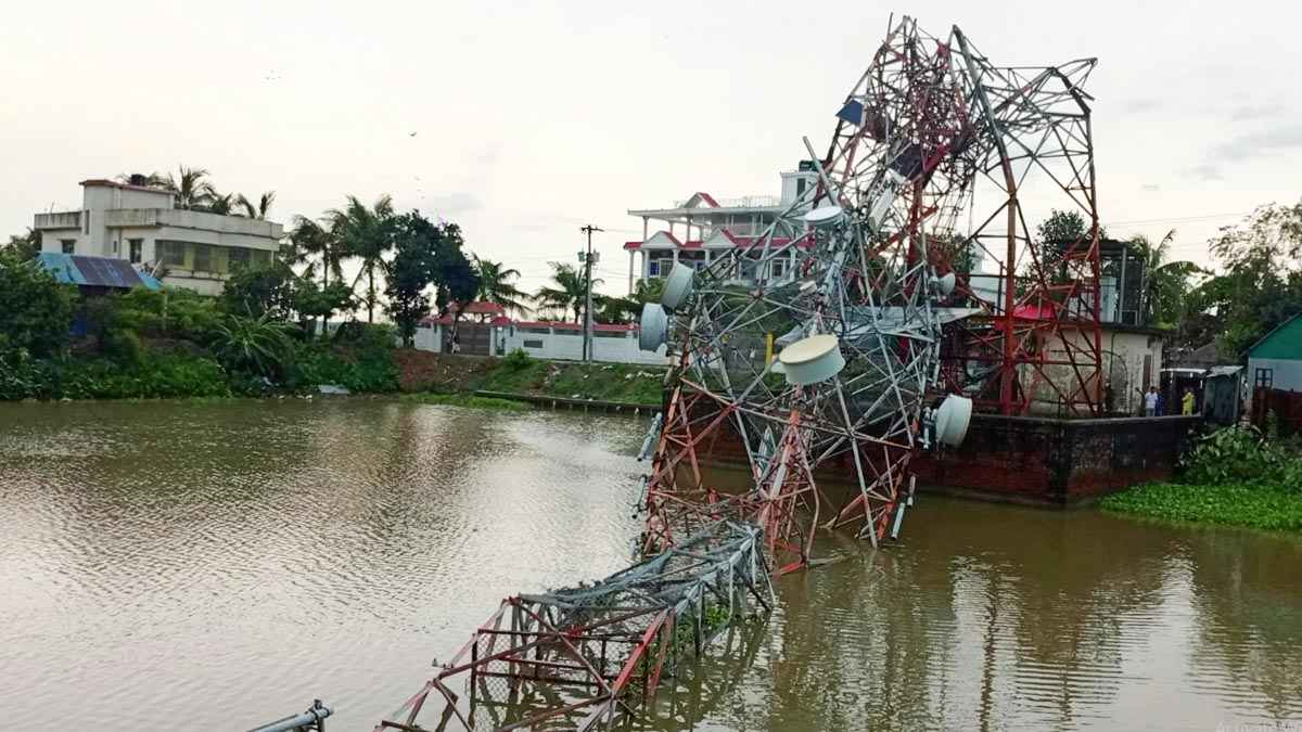 ব্রাহ্মণবাড়িয়ায় কালবৈশাখীতে মোবাইল টাওয়ার ও মসজিদ ক্ষতিগ্রস্ত